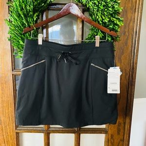 Athleta Metro Skort - Size M